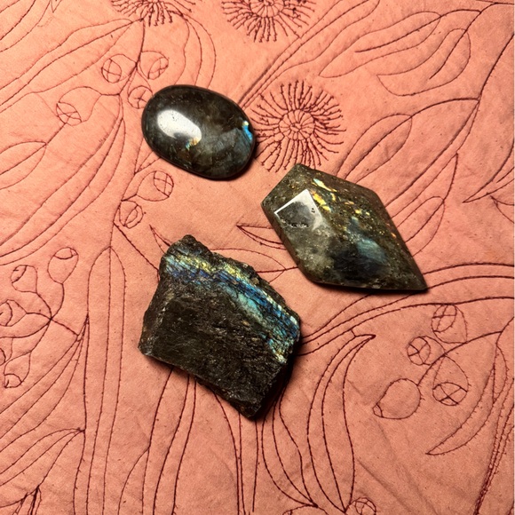 Hi-Quality Labradorite bundle 🔵🟢🟣 - Picture 4 of 4